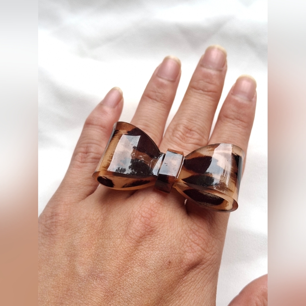 Silver Toned Faux Tortise Shell Bow Statement Ring - Adjustable Cocktail Ring